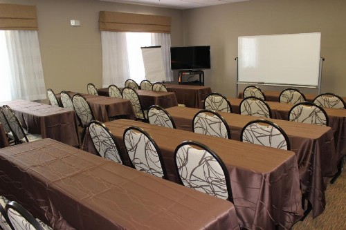Sleep Inn & Suites - image 11