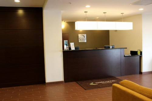 Sleep Inn & Suites - image 14