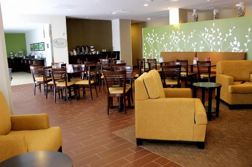 Sleep Inn & Suites - image 9