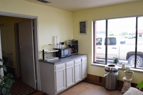 Delux Inn - image 7