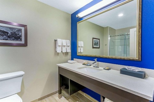 La Quinta by Wyndham Odessa North - Sienna Tower - image 22