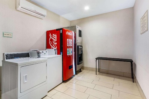 La Quinta by Wyndham Odessa North - Sienna Tower - image 26