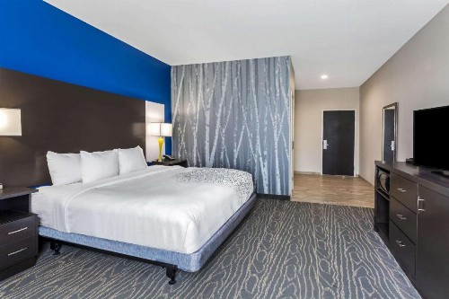 La Quinta by Wyndham Odessa North - Sienna Tower - image 27