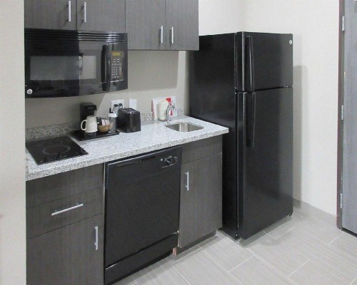 MainStay Suites - image 13