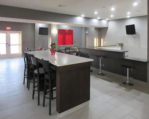 MainStay Suites - image 17