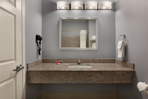 Days Inn by Wyndham Odessa - image 18