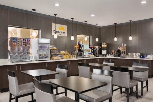 Days Inn by Wyndham Odessa - image 2