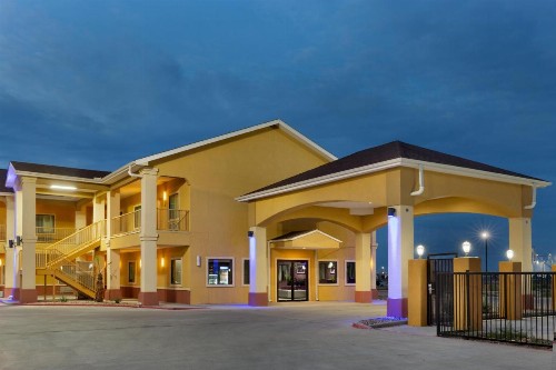 Days Inn by Wyndham Odessa - image 27
