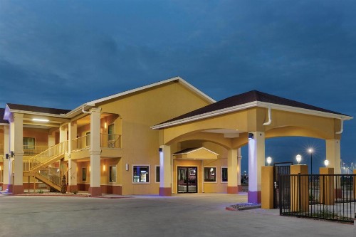 Days Inn by Wyndham Odessa - image 33