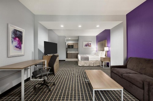 Days Inn by Wyndham Odessa - image 37