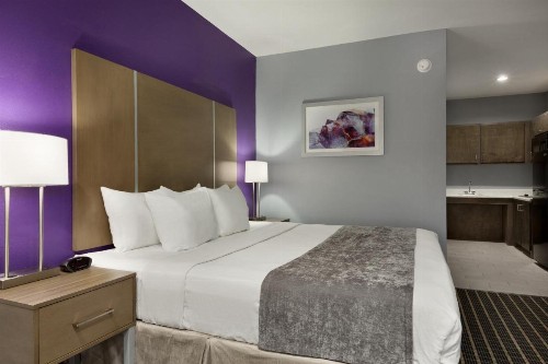 Days Inn by Wyndham Odessa - image 7