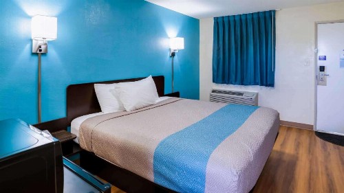 Motel 6-Odessa TX - 2nd Street - image 11