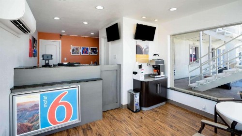 Motel 6-Odessa TX - 2nd Street - image 4