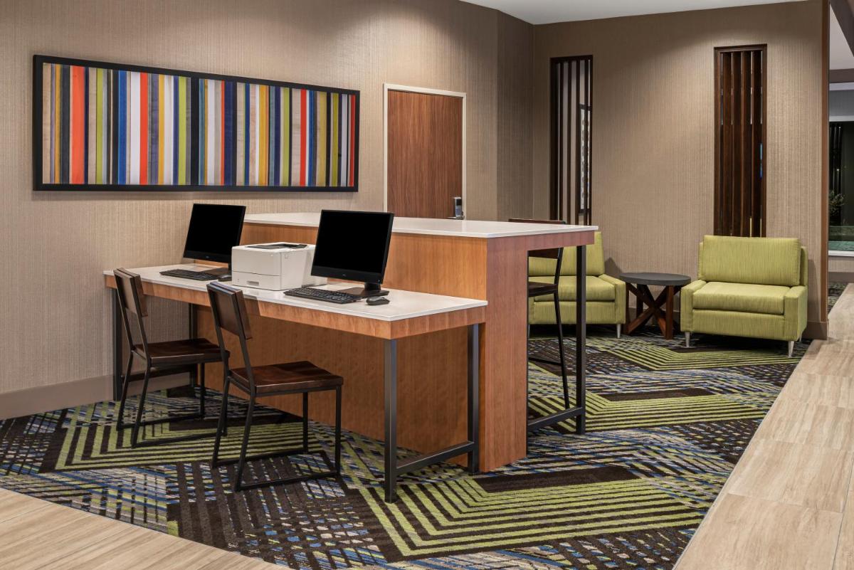 Holiday Inn Express & Suites - Odessa I-20 an IHG Hotel - image 2