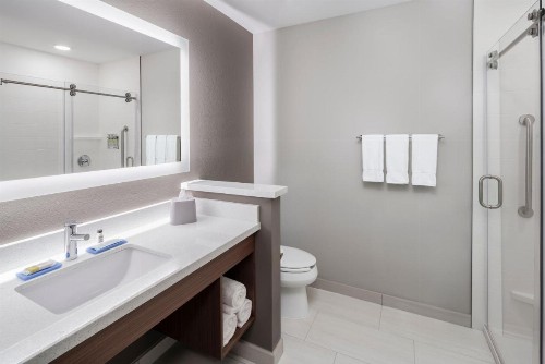Holiday Inn Express & Suites - Odessa I-20 an IHG Hotel - image 3