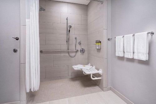 Holiday Inn Express & Suites - Odessa I-20 an IHG Hotel - image 7