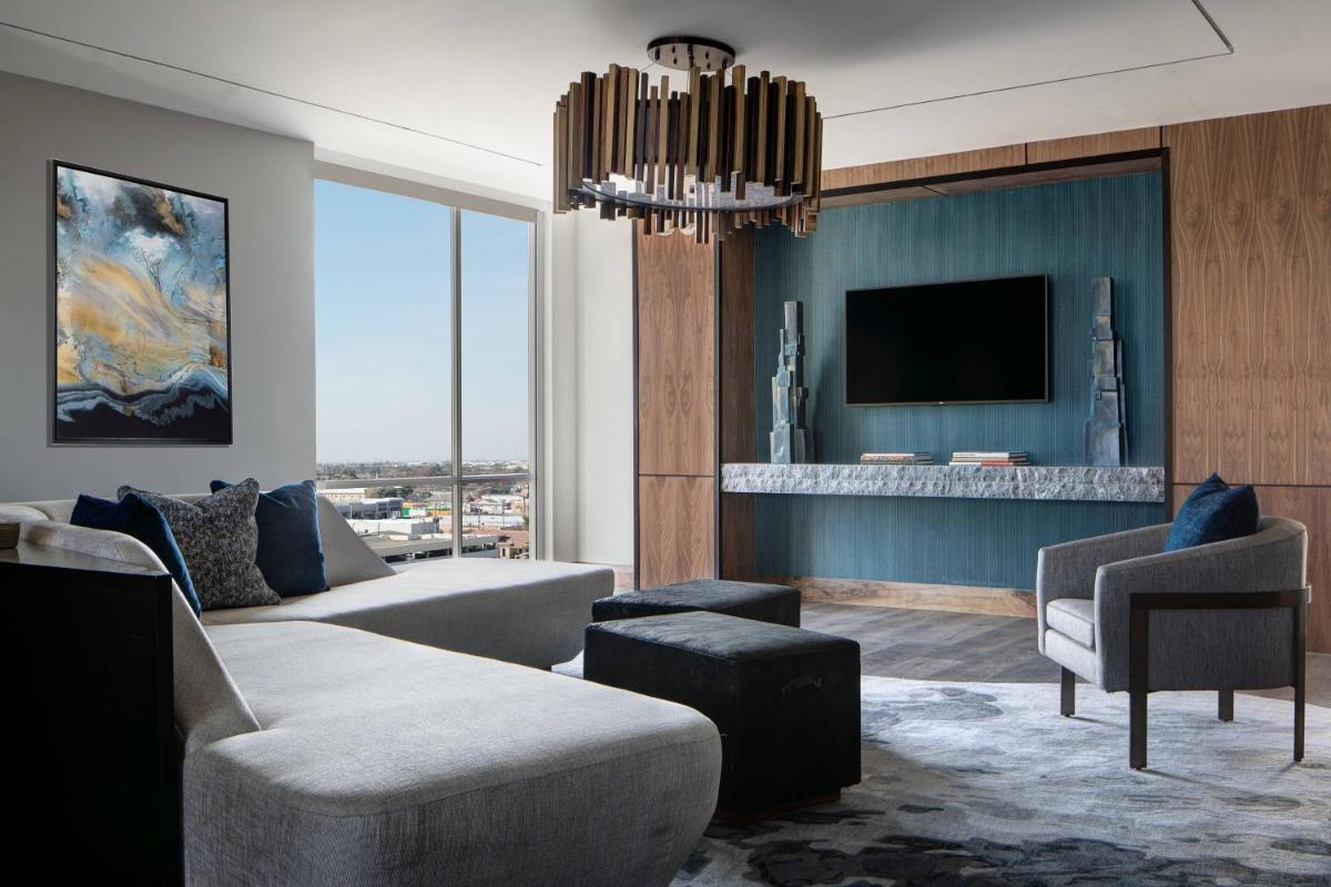 Odessa Marriott Hotel & Conference Center - image 6