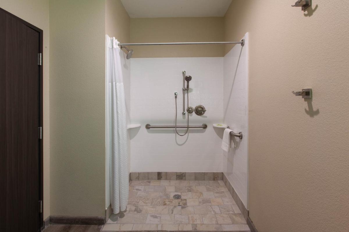 Hawthorn Suites By Wyndham Odessa - image 5