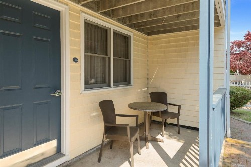 Colonial Inn - image 34