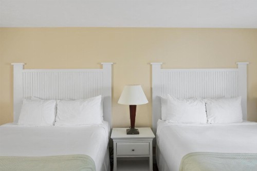 Colonial Inn - image 42