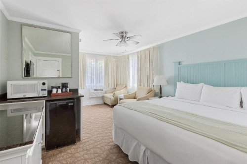 Colonial Inn - image 48