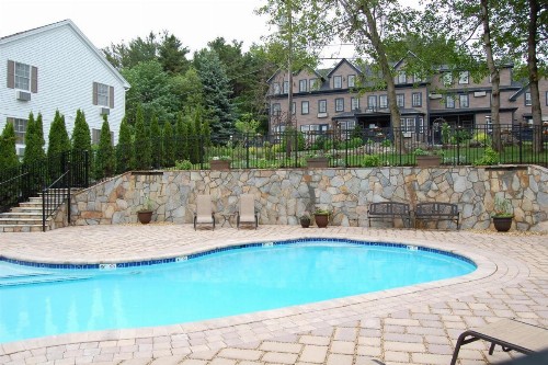 Sea Rose Suites - image 11