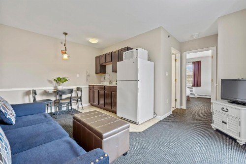 Sea Rose Suites - image 17