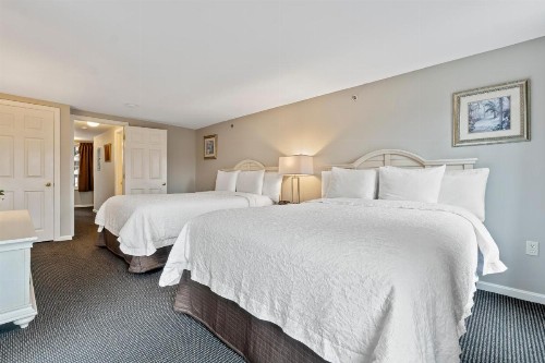Sea Rose Suites - image 24