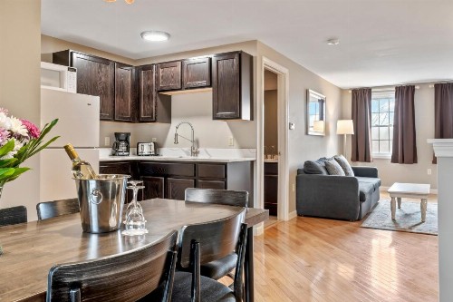 Sea Rose Suites - image 31