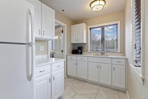 Sea Rose Suites - image 34
