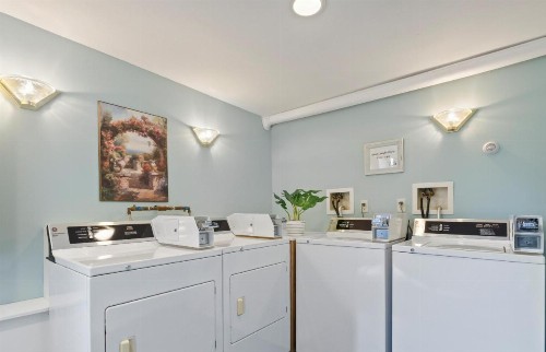 Sea Rose Suites - image 41