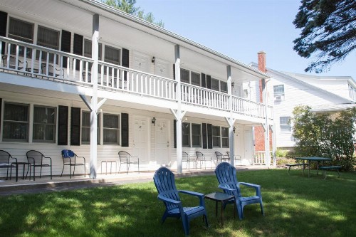 Sea View Motel - image 34