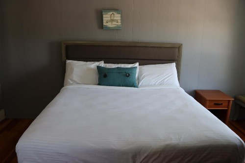 Sea View Motel - image 36