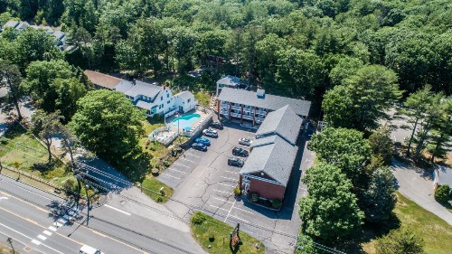 Sea View Motel - image 39
