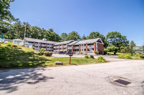 Sea View Motel - image 7