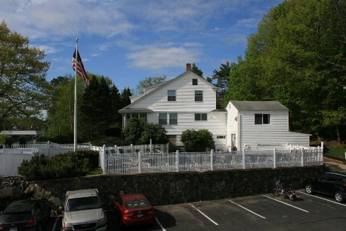 Sea View Motel - image 9