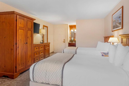 Meadowmere Resort - image 30
