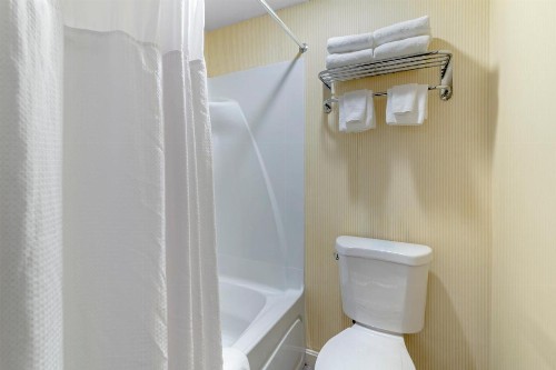 Meadowmere Resort - image 49