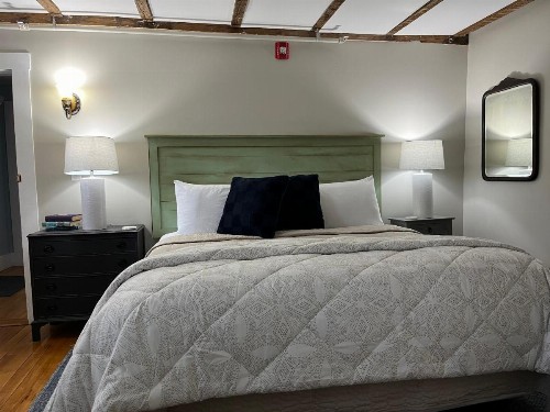 Abalonia Inn - image 11