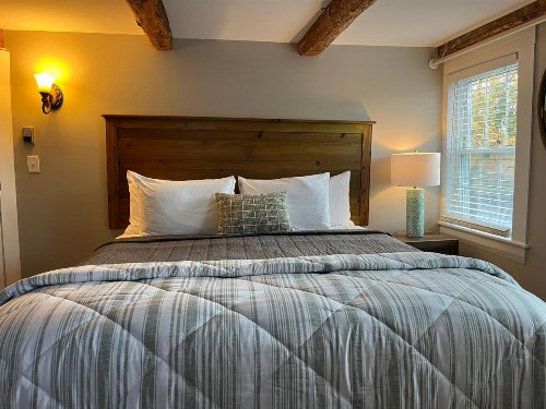 Abalonia Inn - image 22