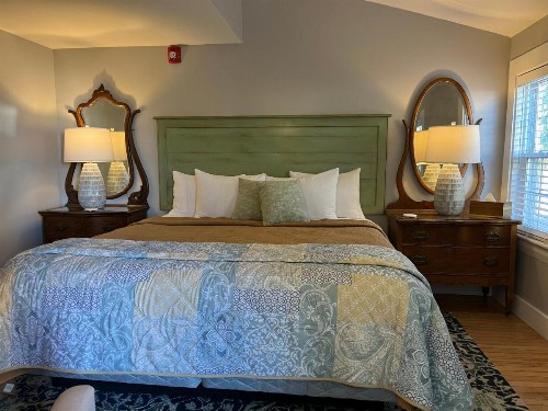 Abalonia Inn - image 33