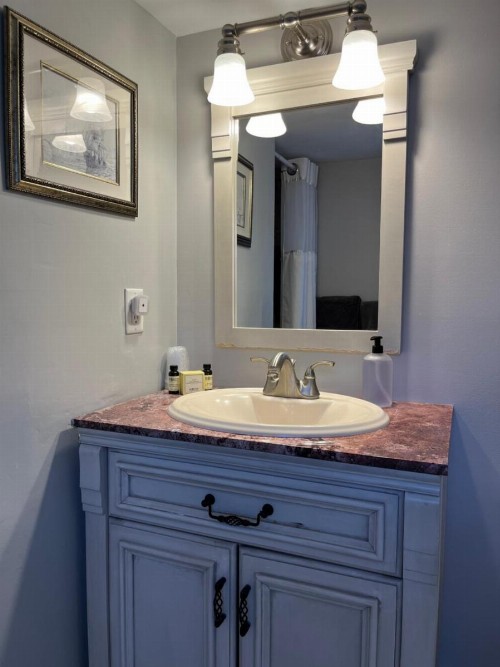 Abalonia Inn - image 34