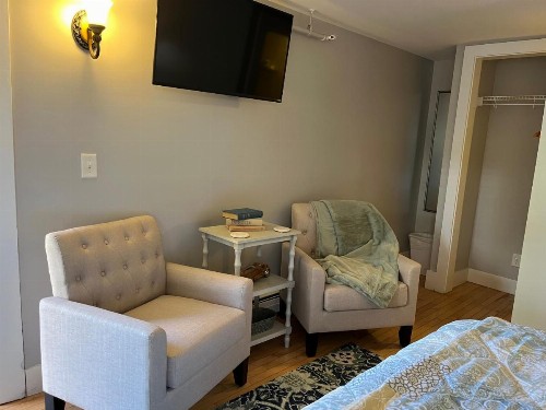 Abalonia Inn - image 42