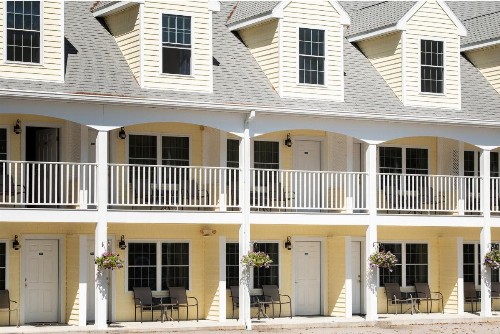Admiral's Inn Resort - image 12