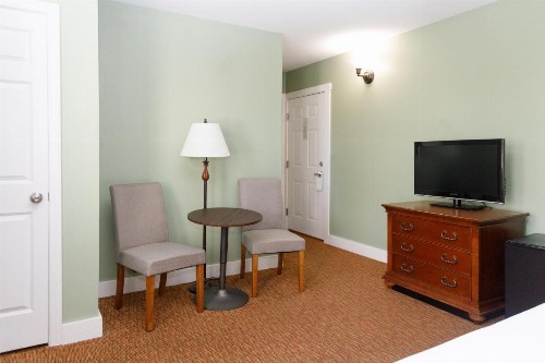 Admiral's Inn Resort - image 22