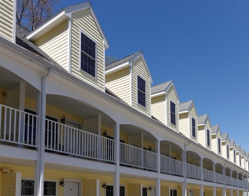 Admiral's Inn Resort - image 37