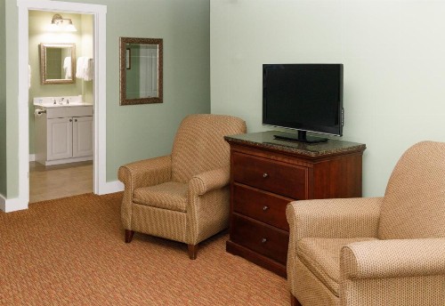 Admiral's Inn Resort - image 9