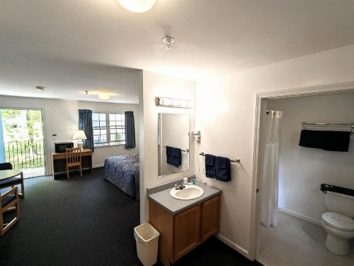 Ocean Acres Motel - image 35