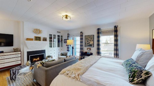 Blue Shutters Inn - image 4