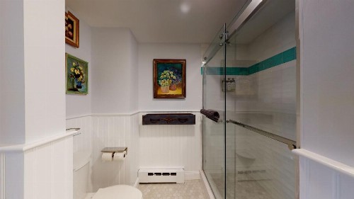 Blue Shutters Inn - image 5